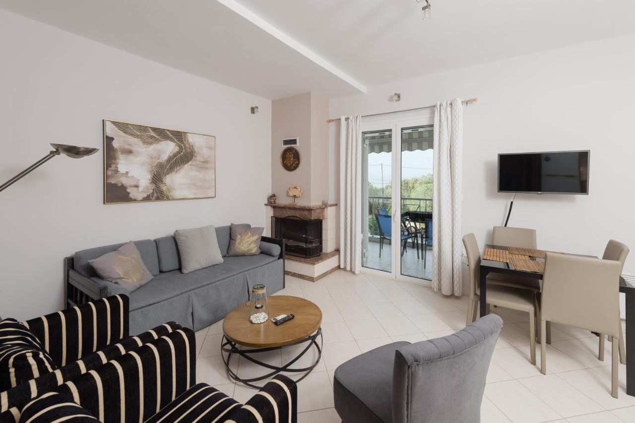 Punda 4 Seasons Apartment Diakopto Exterior foto