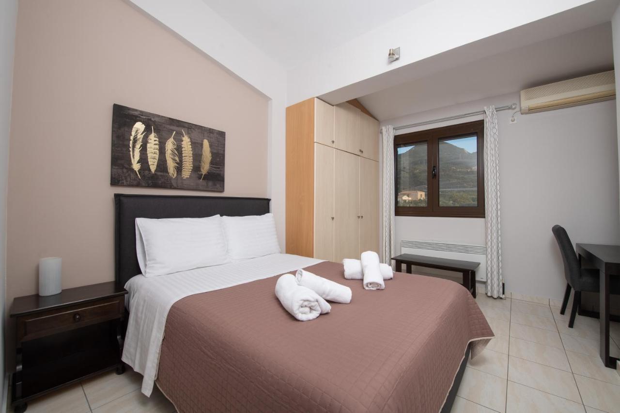Punda 4 Seasons Apartment Diakopto Exterior foto