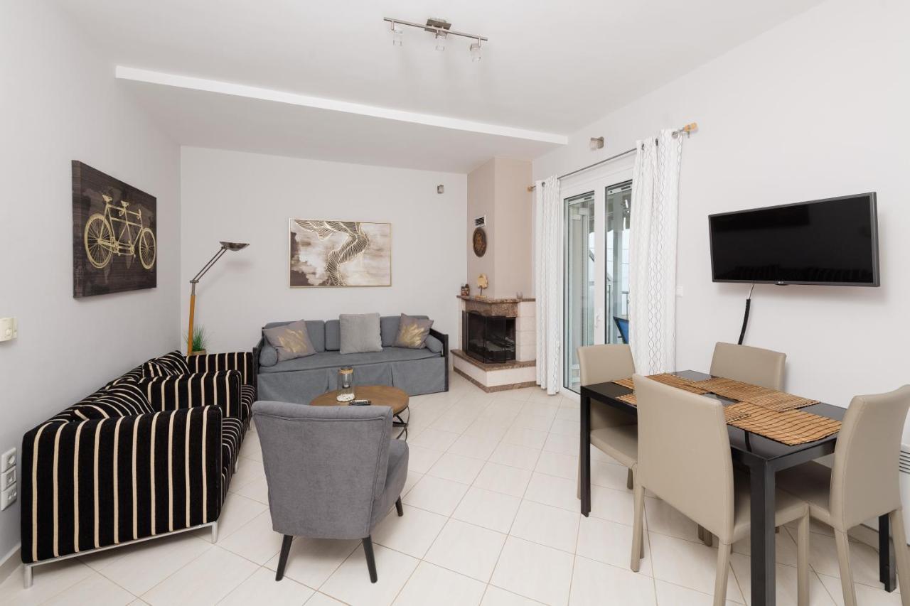 Punda 4 Seasons Apartment Diakopto Exterior foto