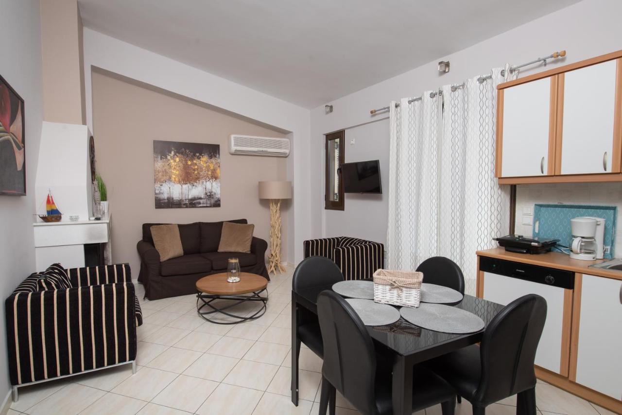 Punda 4 Seasons Apartment Diakopto Exterior foto
